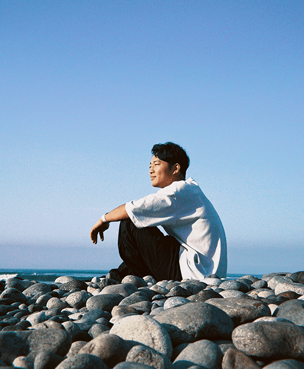 村主匠人監督