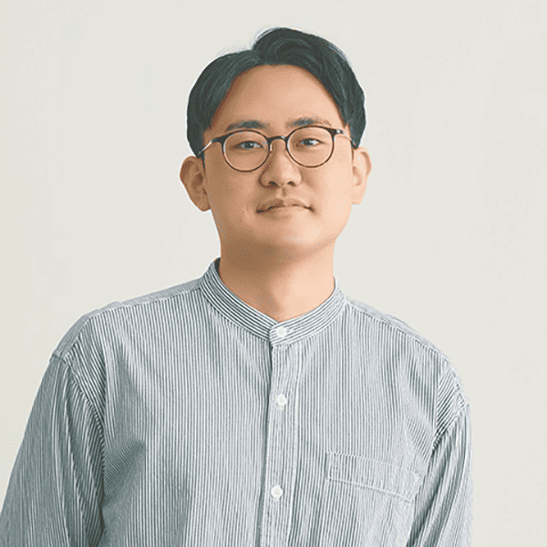 鯨岡弘識監督